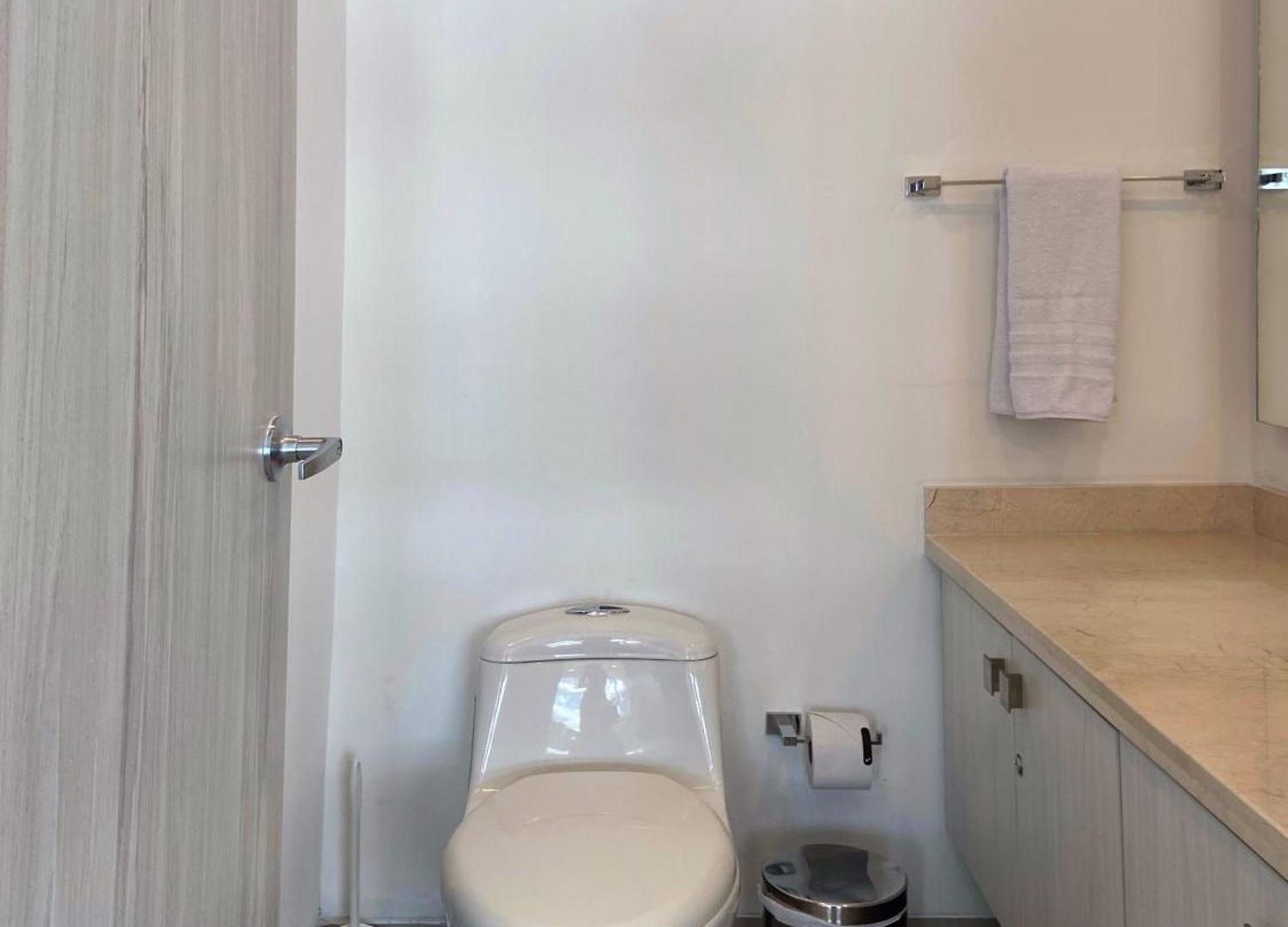 W* Prestigious 2br W Fantastic View In Ctg *